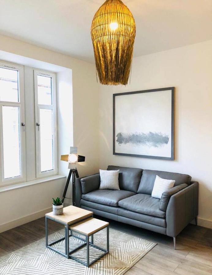 See Our Amazing Score At The Kepties - 5 X Luxurious Serviced Apartments - With Gardens - Fully Equipped - Free Parking - By Orion Short Stays - See Our Other Individual Listings --- This Is For Brand Awareness Only --- Арброт Екстериор снимка