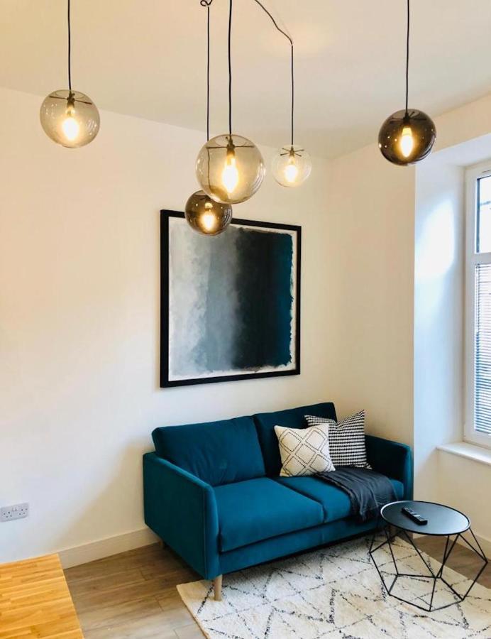 See Our Amazing Score At The Kepties - 5 X Luxurious Serviced Apartments - With Gardens - Fully Equipped - Free Parking - By Orion Short Stays - See Our Other Individual Listings --- This Is For Brand Awareness Only --- Арброт Екстериор снимка